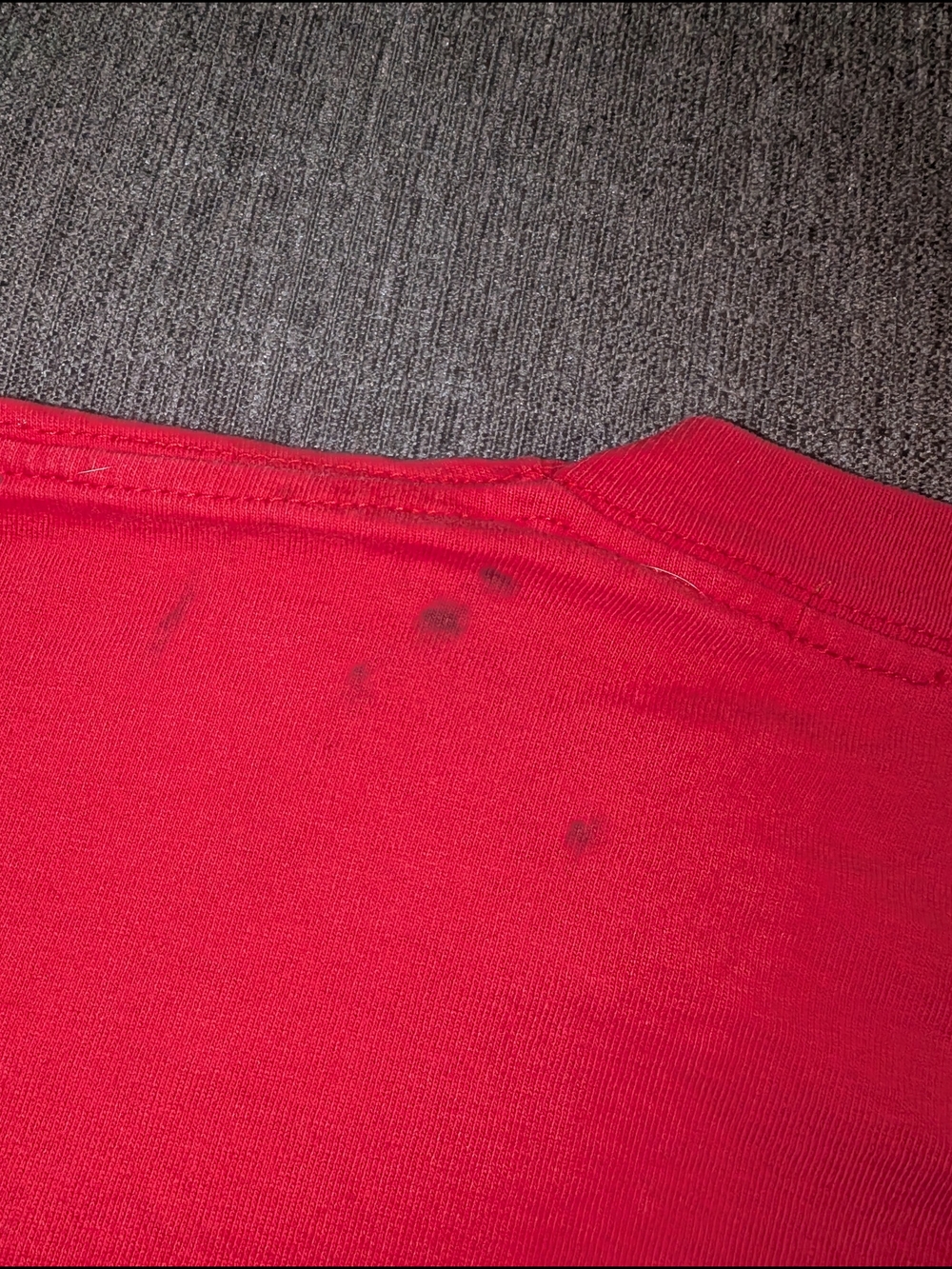 100% Canadian Team Canada Red Graphic Tee - Picture 2 of 4